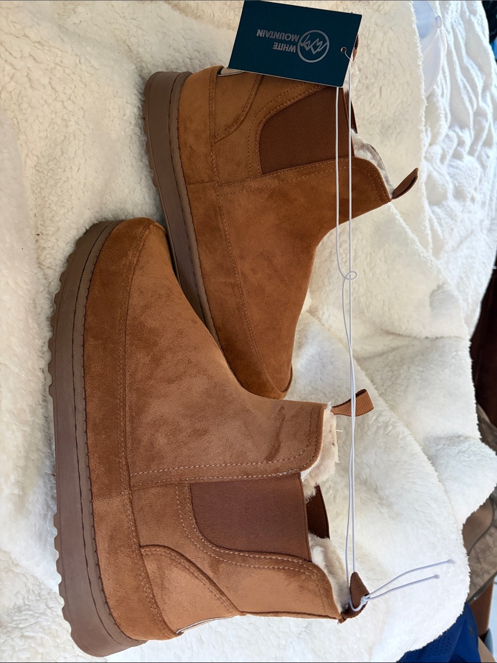 White Mountain Men's Tan Suede Chukka Boots